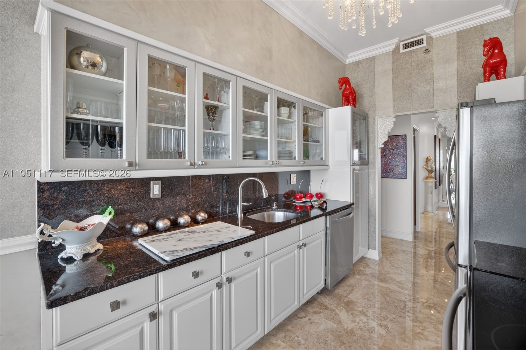 3598 Yacht Clb Dr #PH2 Aventura, FL 33180