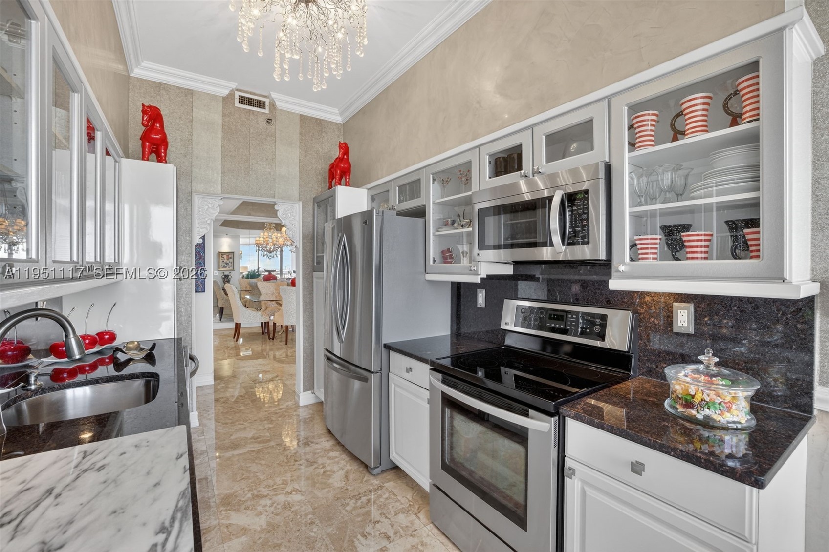 3598 Yacht Clb Dr #PH2 Aventura, FL 33180