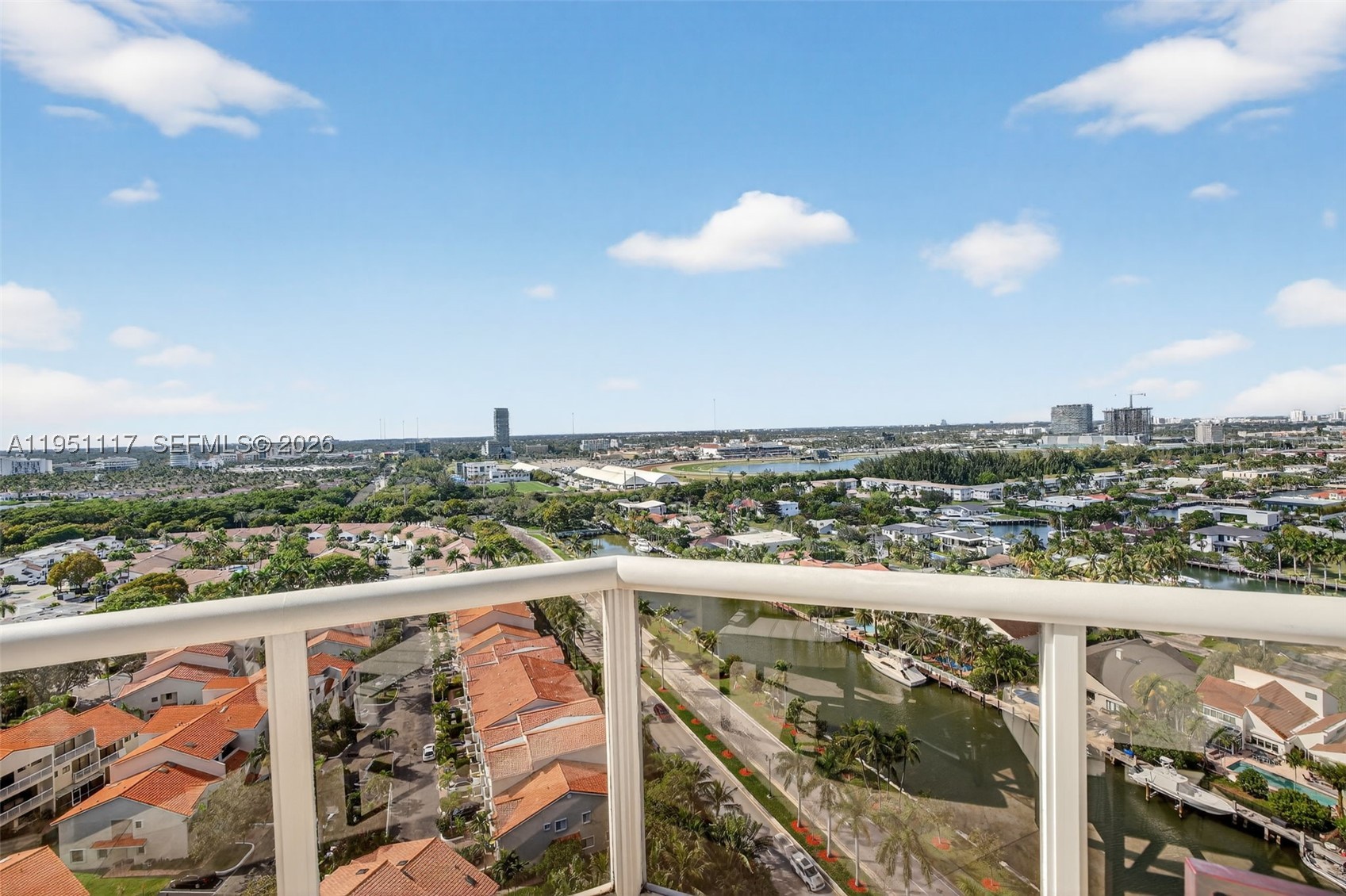 3598 Yacht Clb Dr #PH2 Aventura, FL 33180
