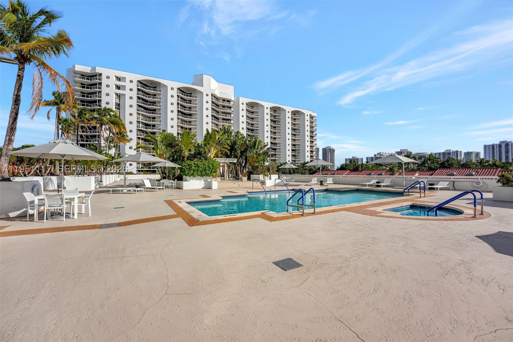 3598 Yacht Clb Dr #PH2 Aventura, FL 33180