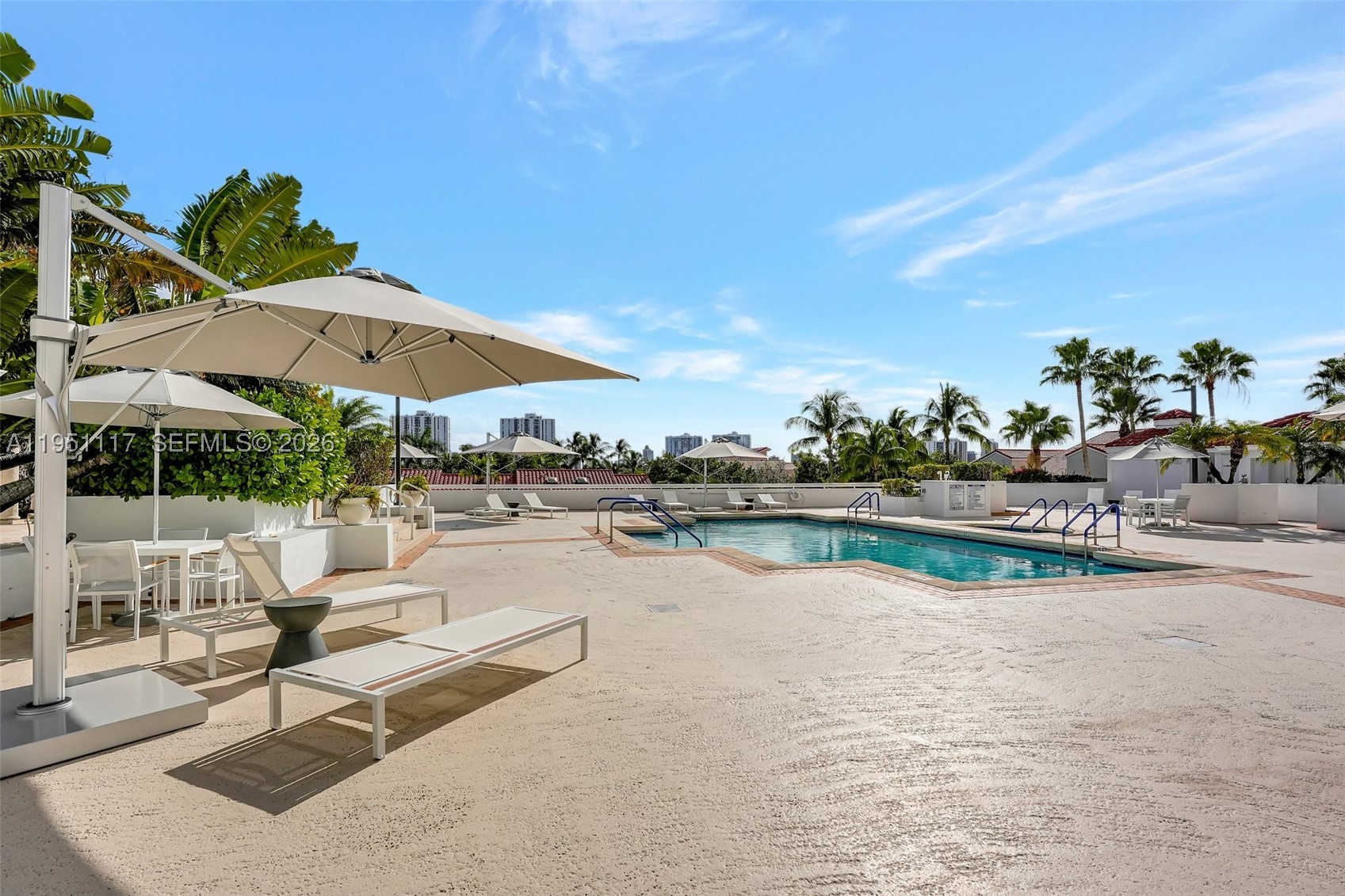 3598 Yacht Clb Dr #PH2 Aventura, FL 33180