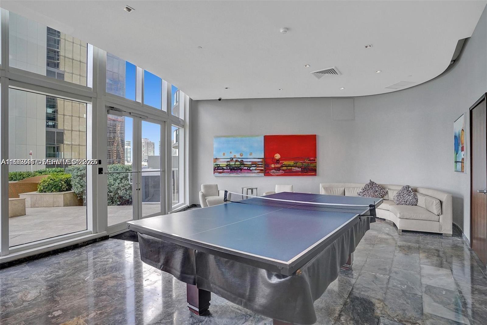 image Ocean Four Condominium19