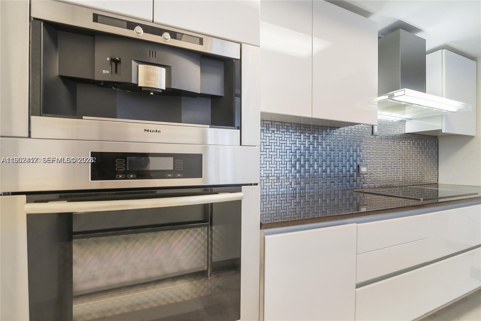 image Ocean Four Condominium3