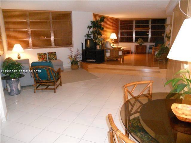 905 Brickell Bay Dr #931 Miami, FL 33131