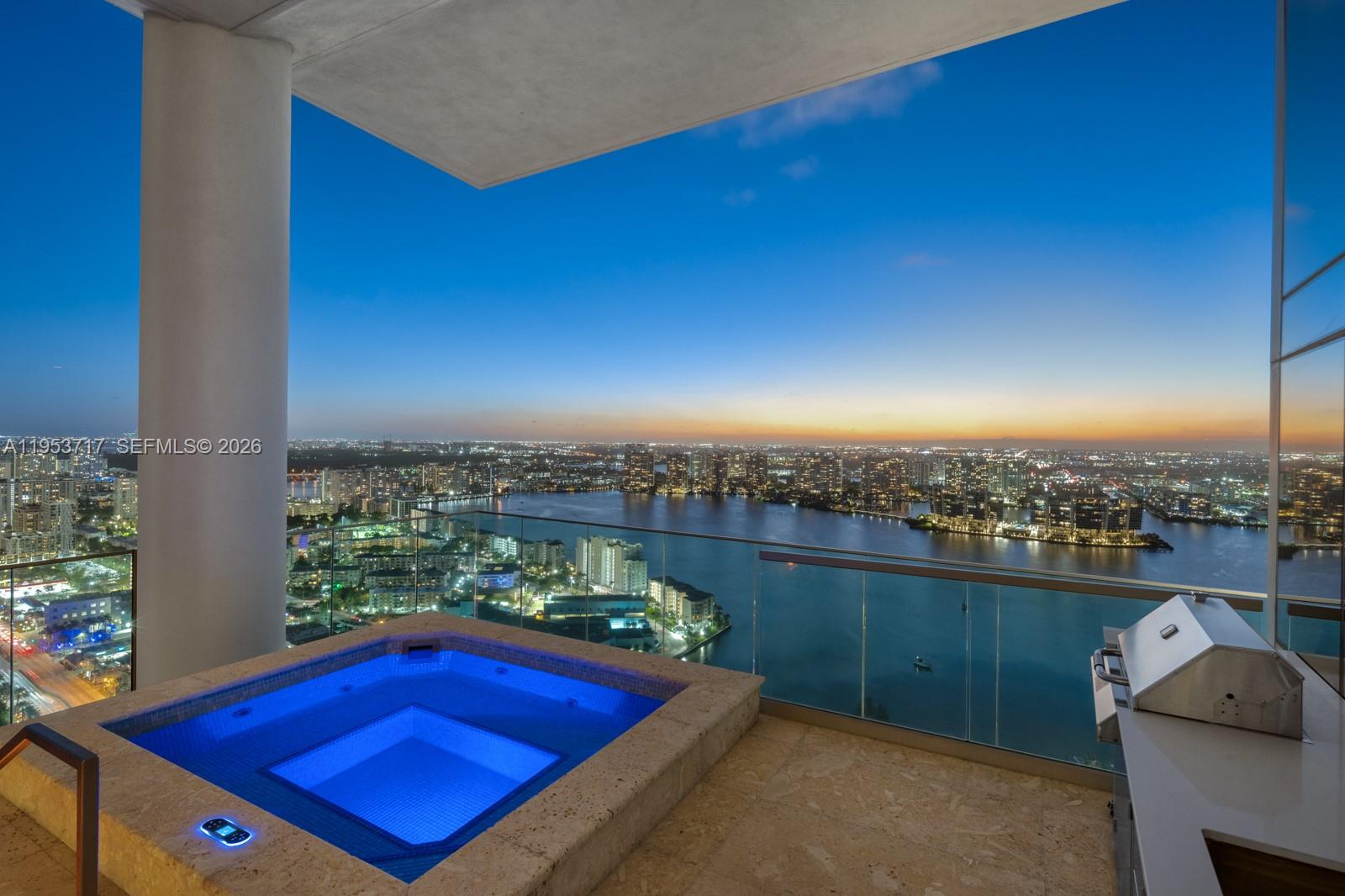 18501 Collins Ave #3704 Sunny Isles Beach, FL 33160