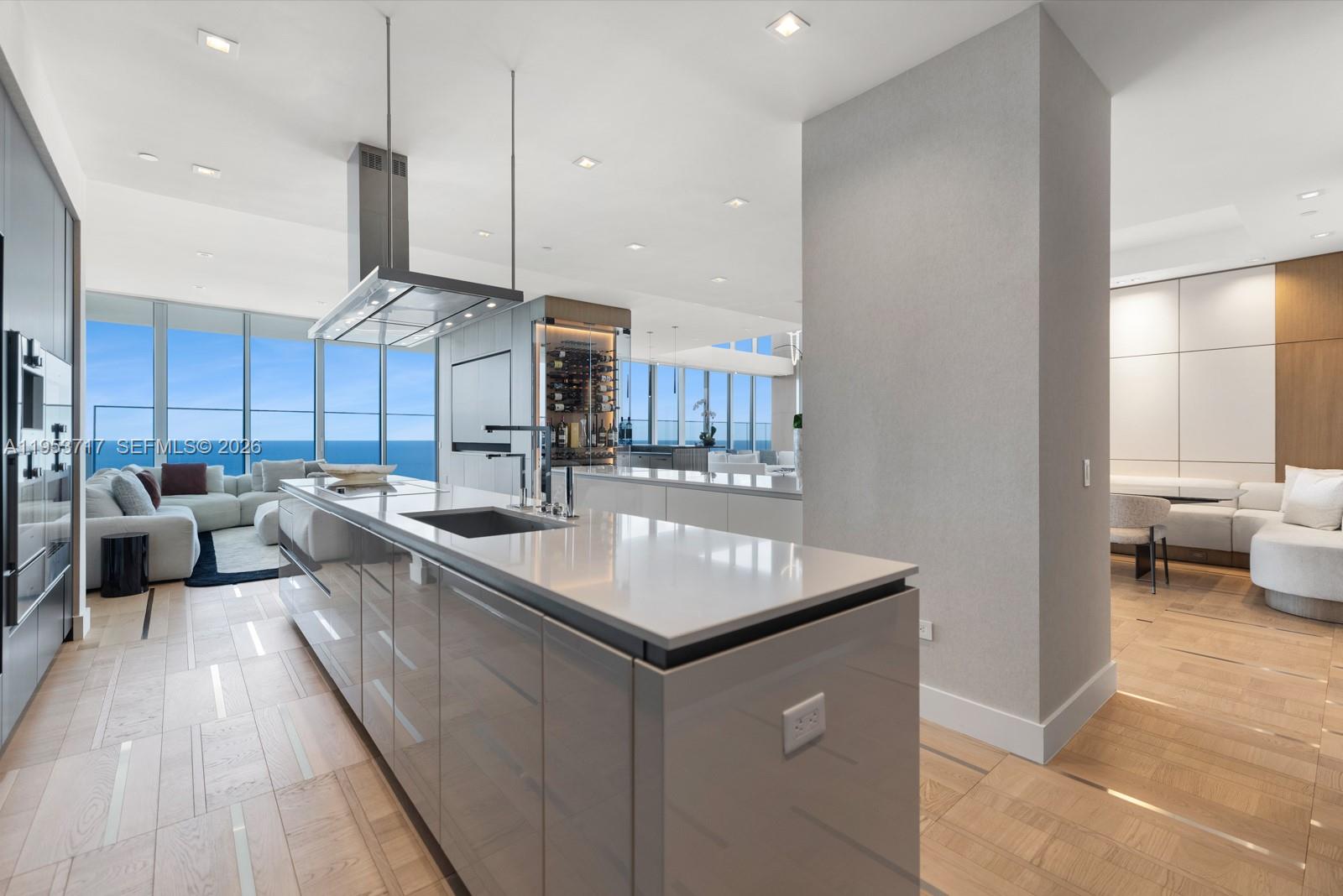 18501 Collins Ave #3704 Sunny Isles Beach, FL 33160