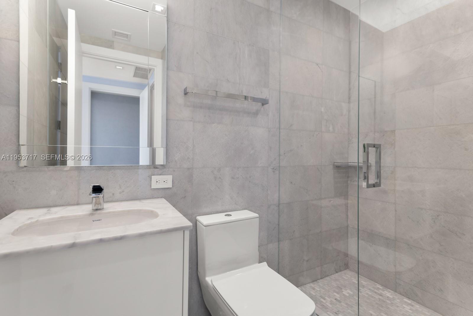 18501 Collins Ave #3704 Sunny Isles Beach, FL 33160