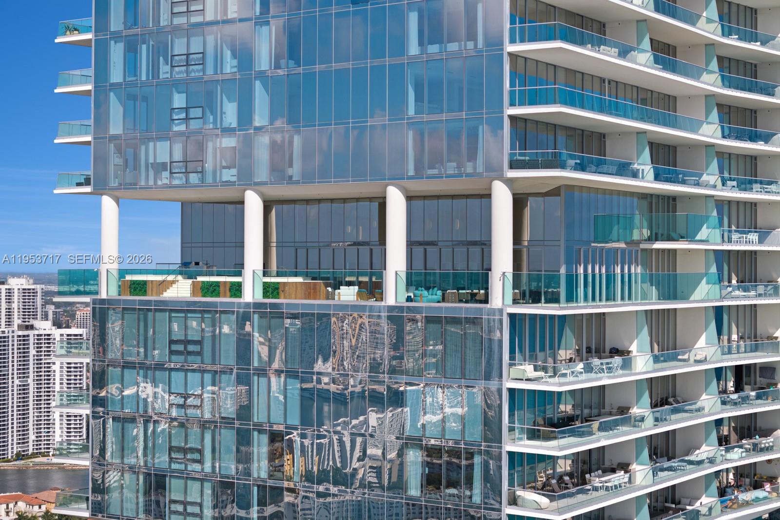 18501 Collins Ave #3704 Sunny Isles Beach, FL 33160