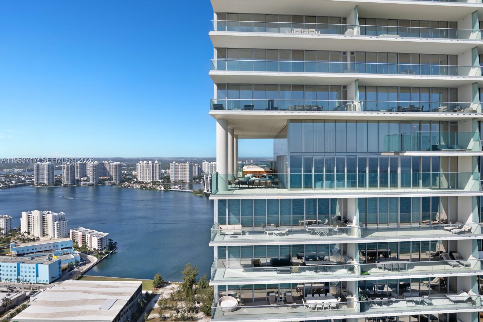 18501 Collins Ave #3704 Sunny Isles Beach, FL 33160