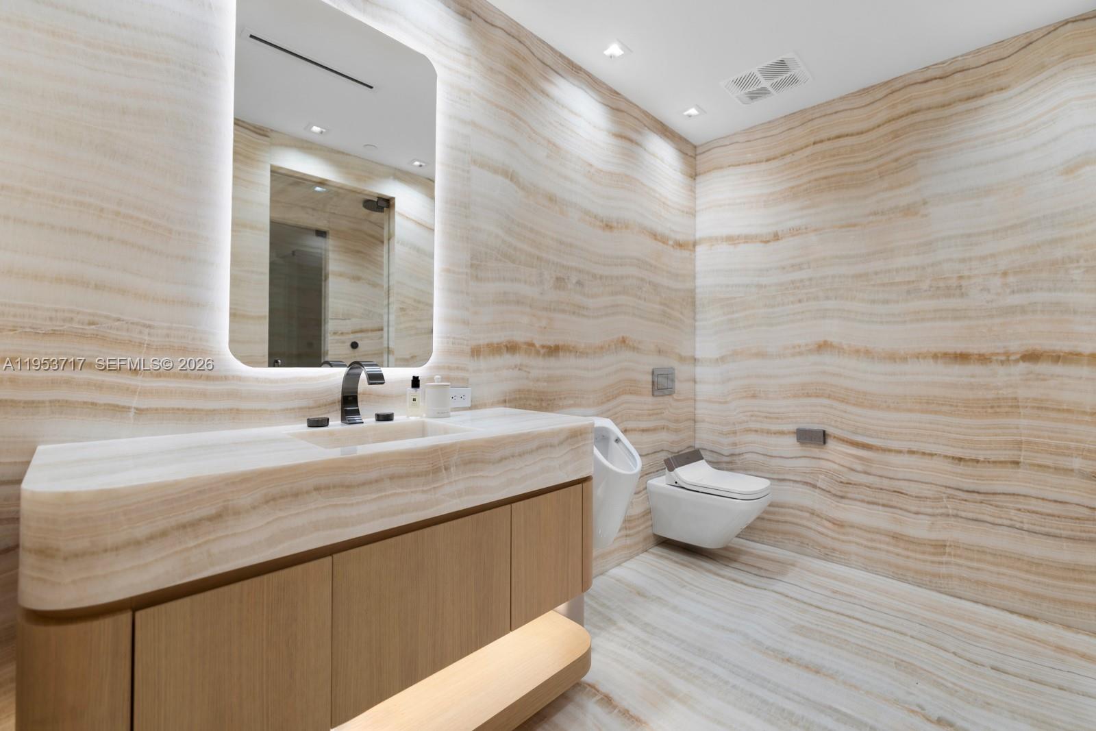 18501 Collins Ave #3704 Sunny Isles Beach, FL 33160