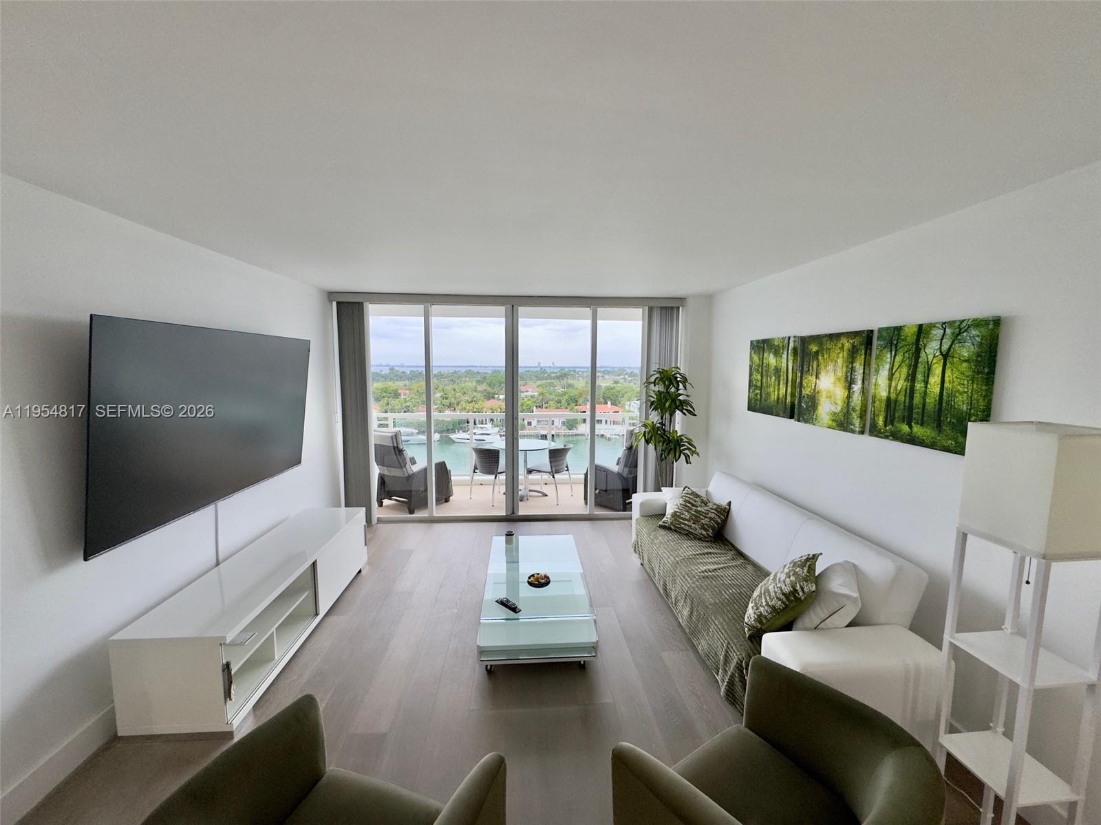 5600 Collins Ave #10L