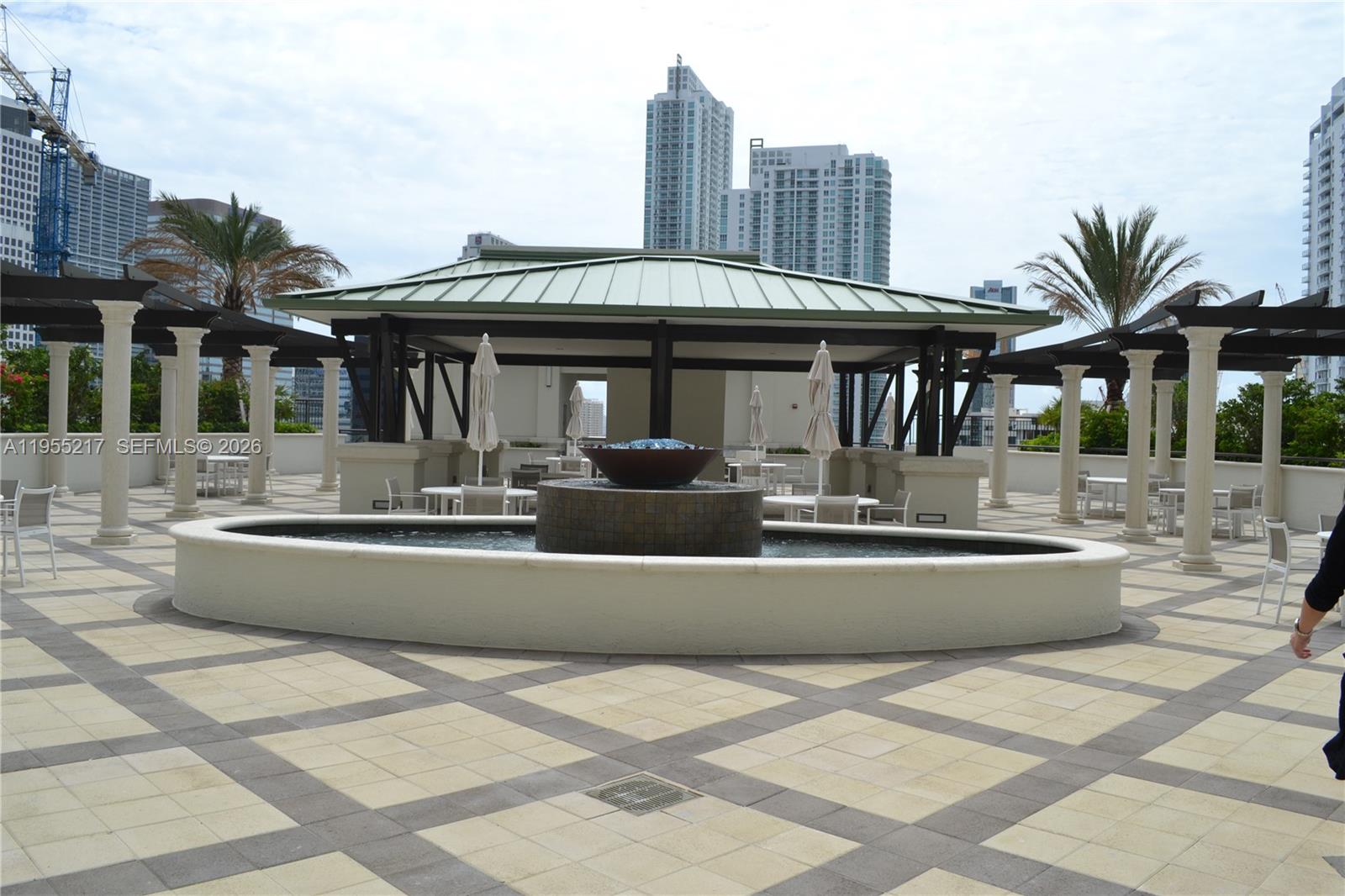 image Nine at Mary Brickell Village21