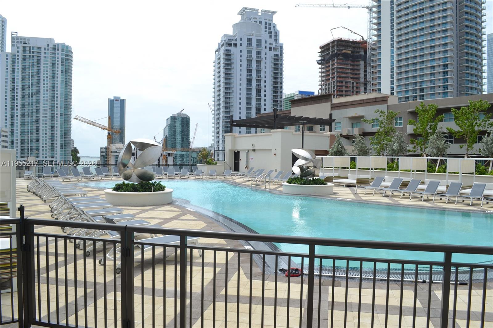 image Nine at Mary Brickell Village24