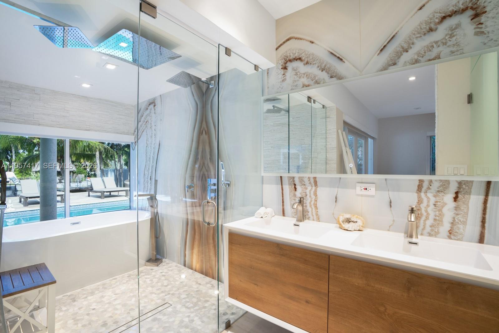 7910 Hawthorne Ave Miami Beach, FL 33141