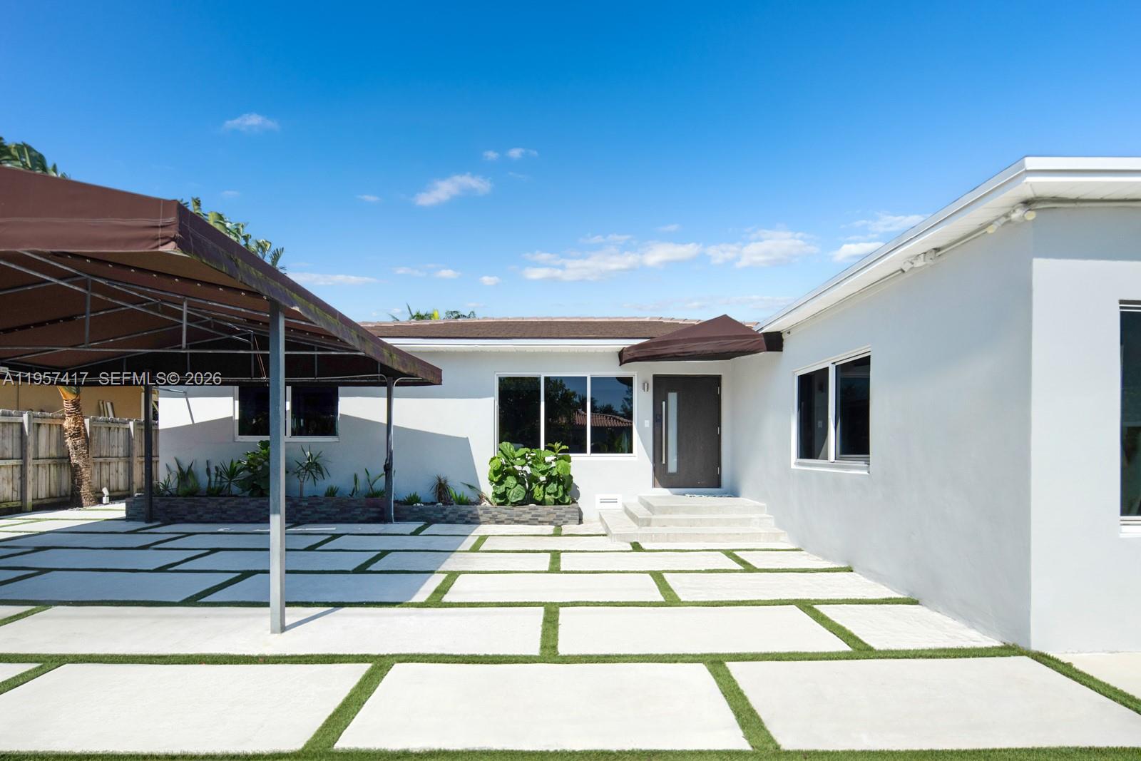 7910 Hawthorne Ave Miami Beach, FL 33141