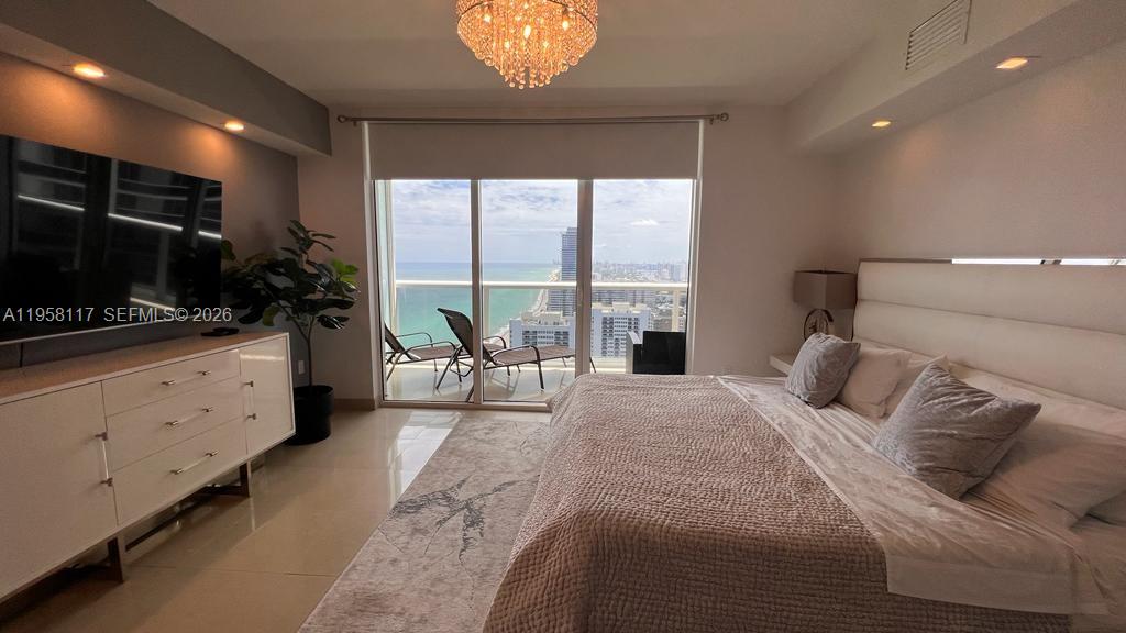 image Beach Club 210