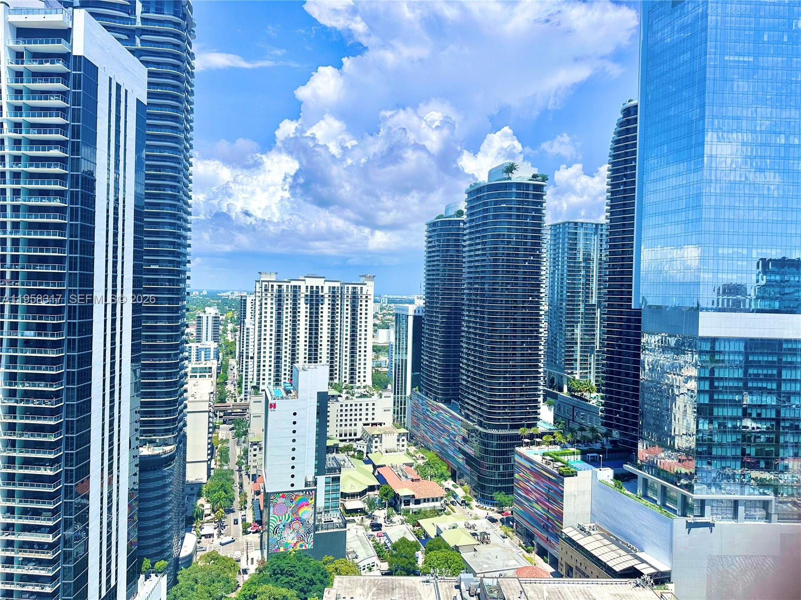 image The Plaza on Brickell West23