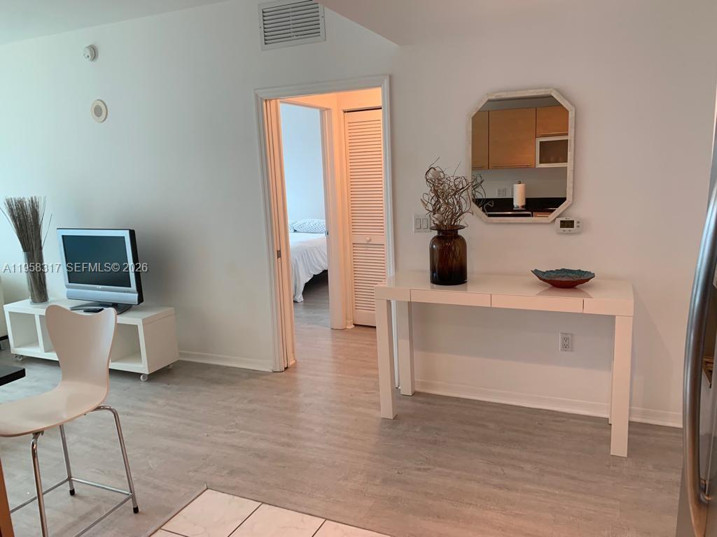 image The Plaza on Brickell West7