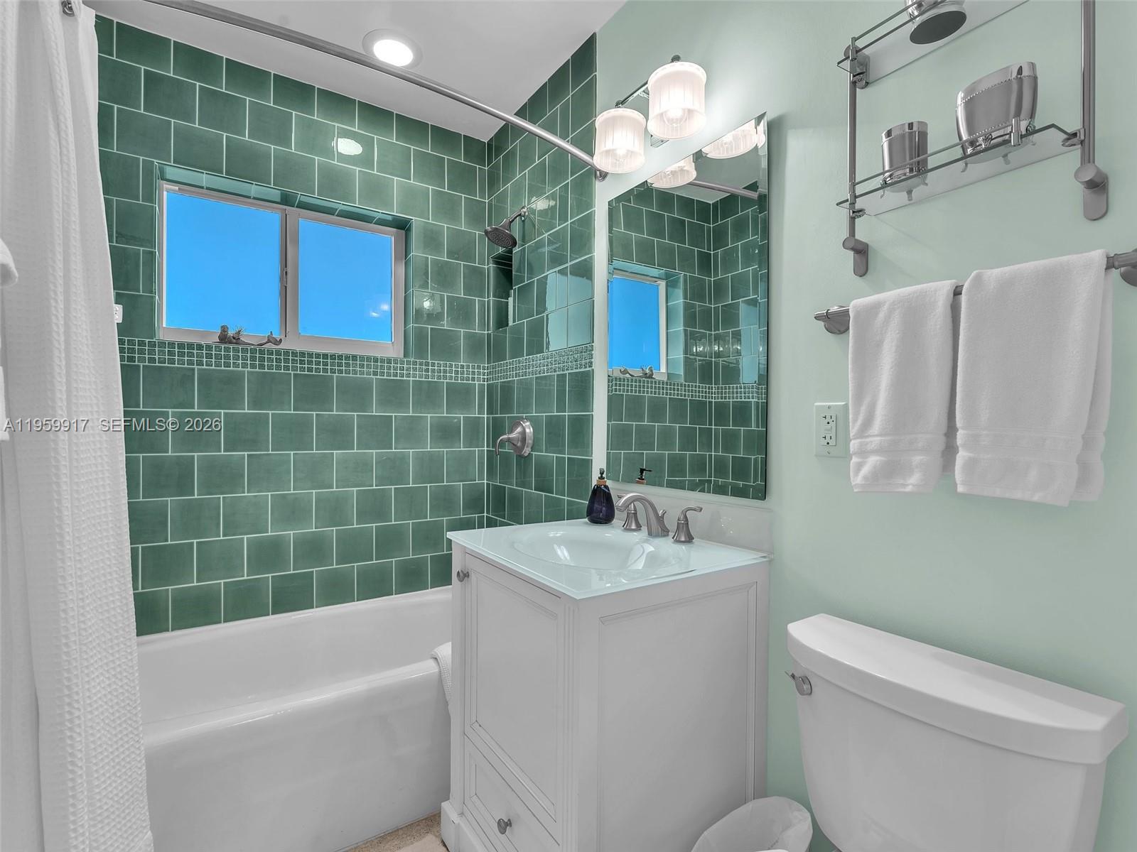 1023 Polk St Hollywood, FL 33019