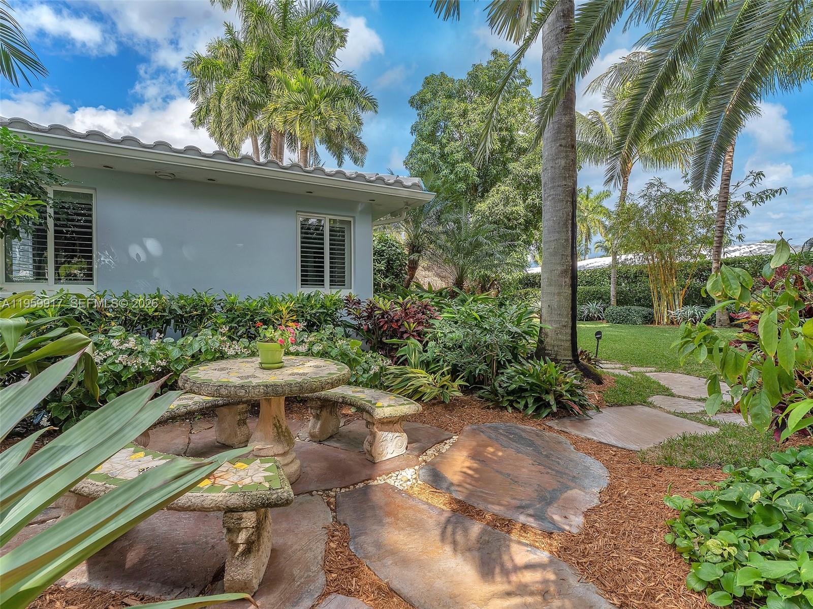 1023 Polk St Hollywood, FL 33019