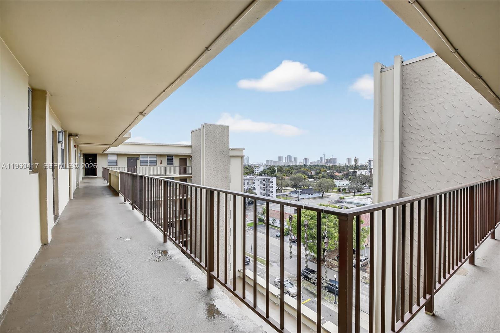 1811 Jefferson St #603 Hollywood, FL 33020