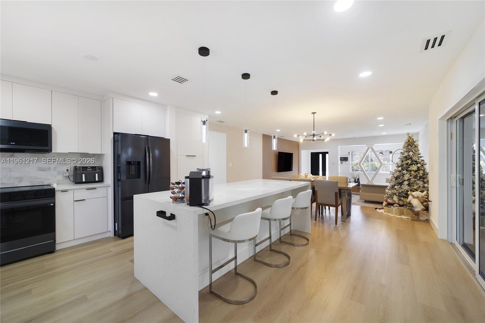 45 NE 124th Ter North Miami, FL 33161