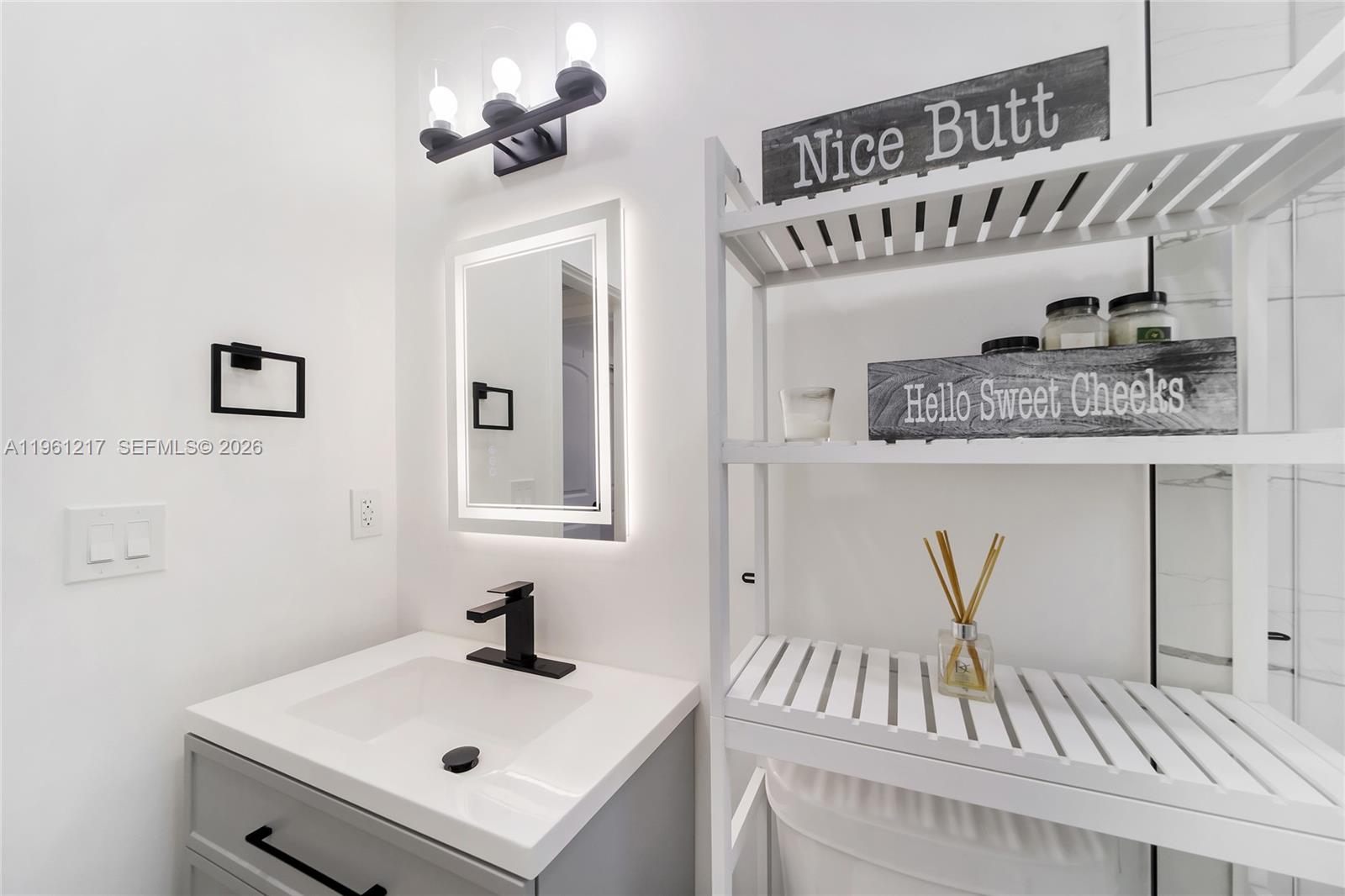 45 NE 124th Ter North Miami, FL 33161