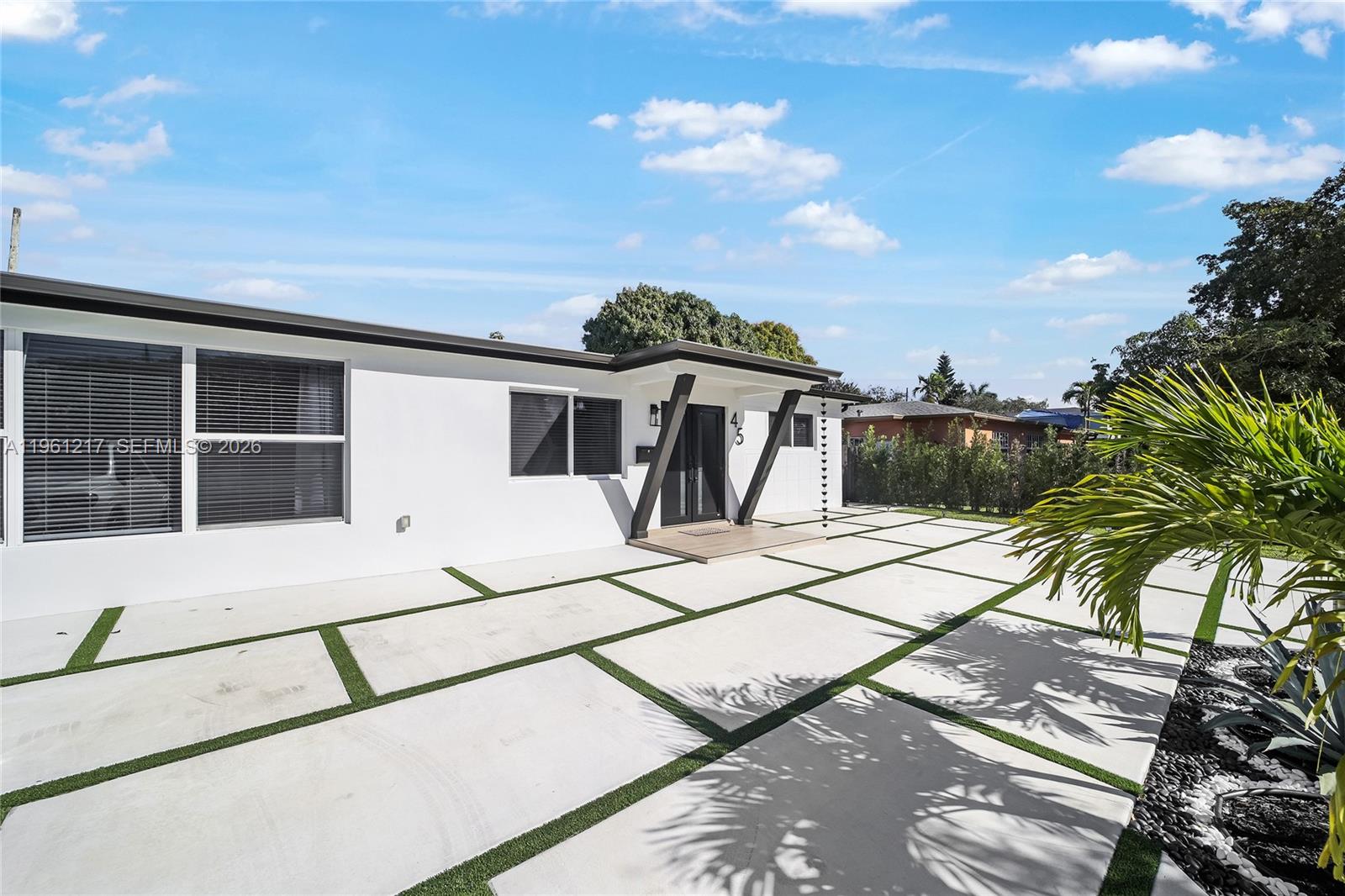 45 NE 124th Ter North Miami, FL 33161