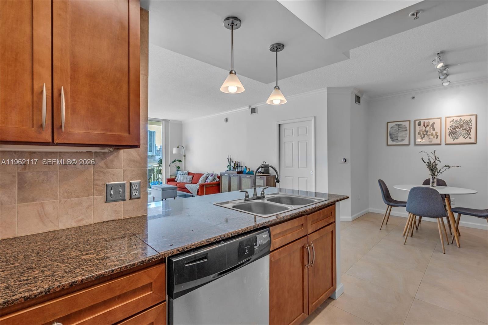 image Cite on the Bay East11