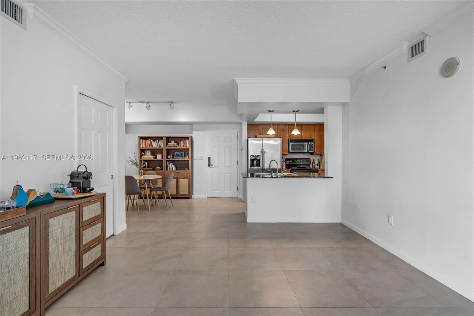 image Cite on the Bay East13