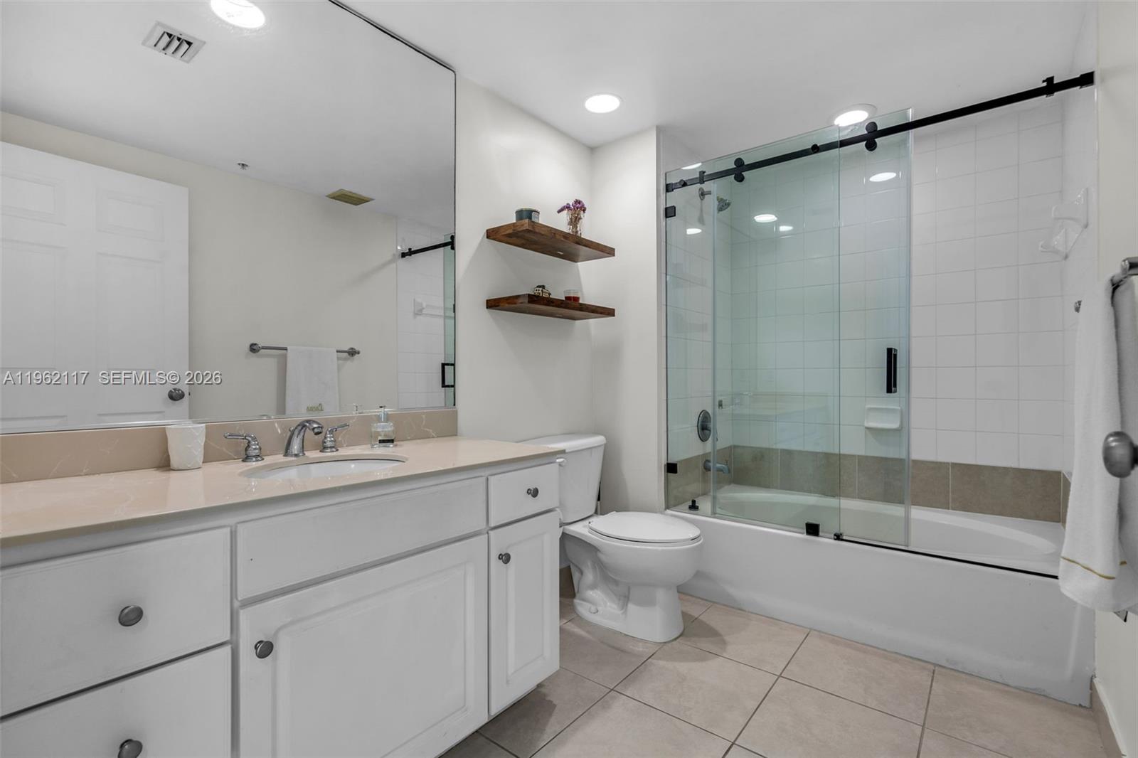 image Cite on the Bay East23