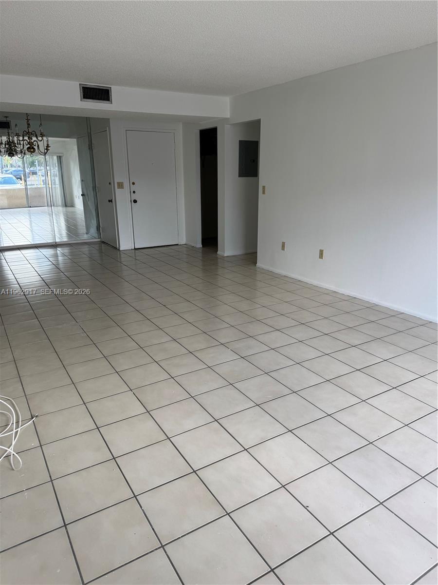 7747 SW 86th St #D-105