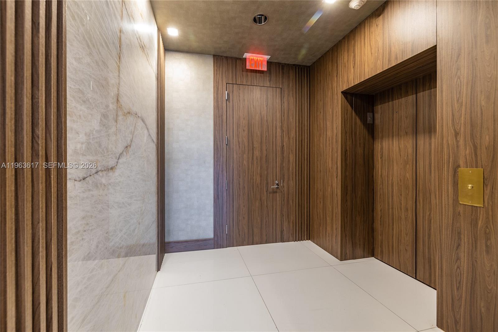 4100 Island Blvd #PH-1 Aventura, FL 33160