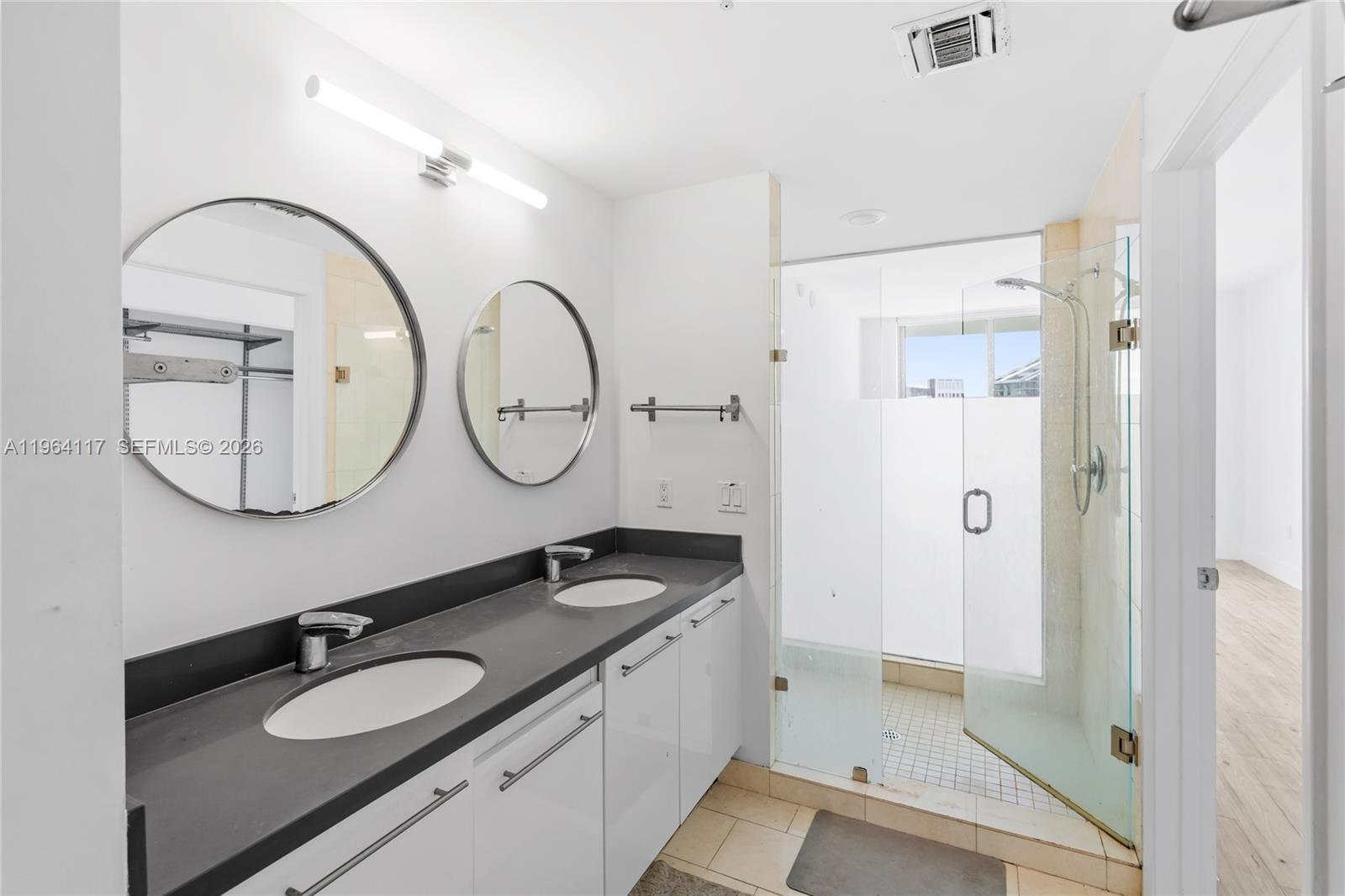 image The Ivy at Riverfront22