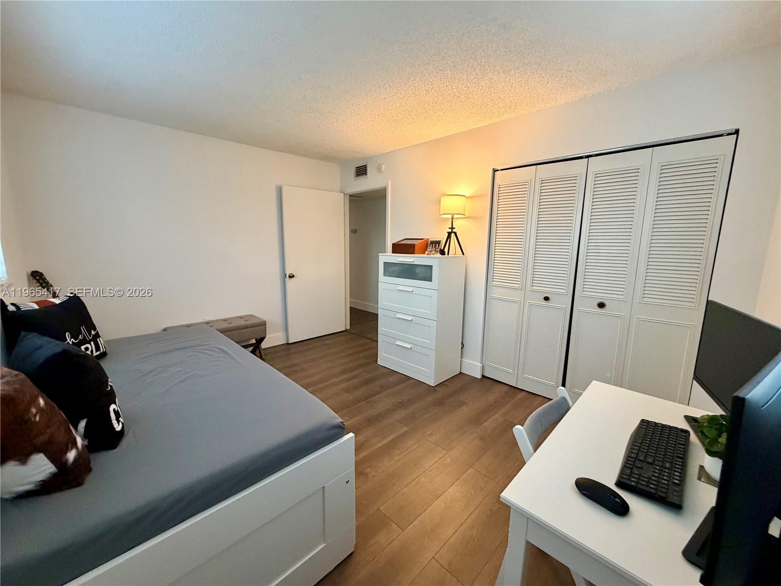 8045 SW 107th Ave #212 Miami, FL 33173