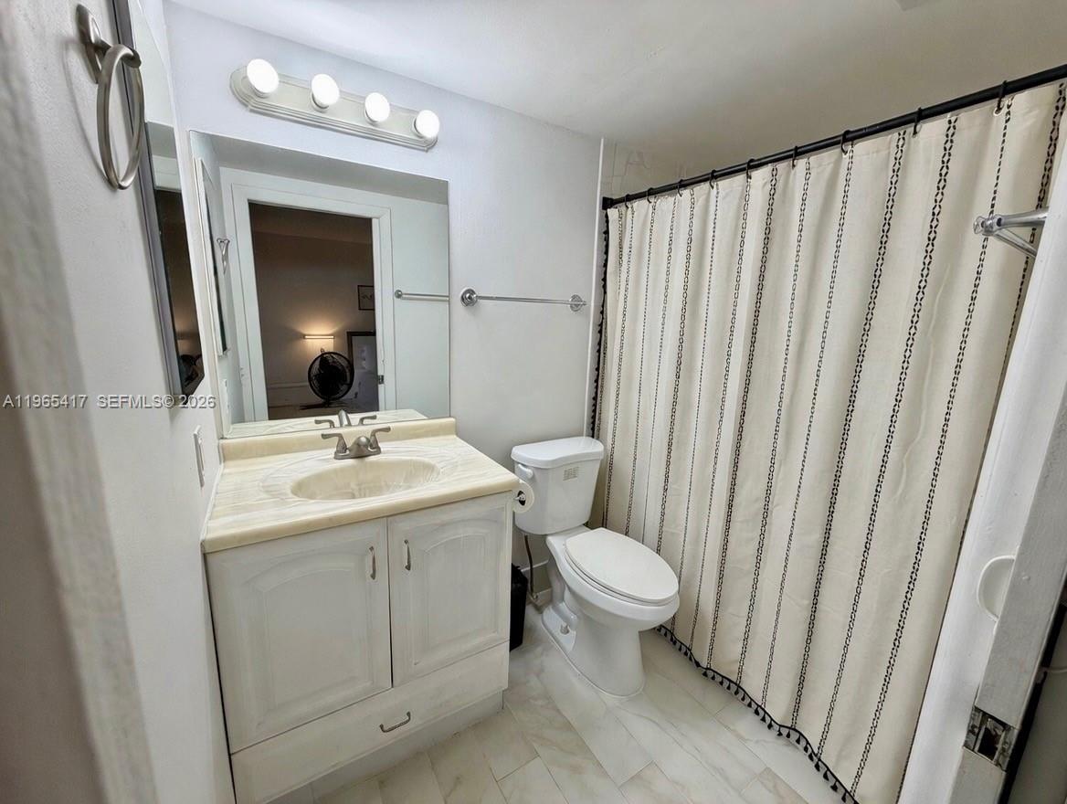 8045 SW 107th Ave #212 Miami, FL 33173