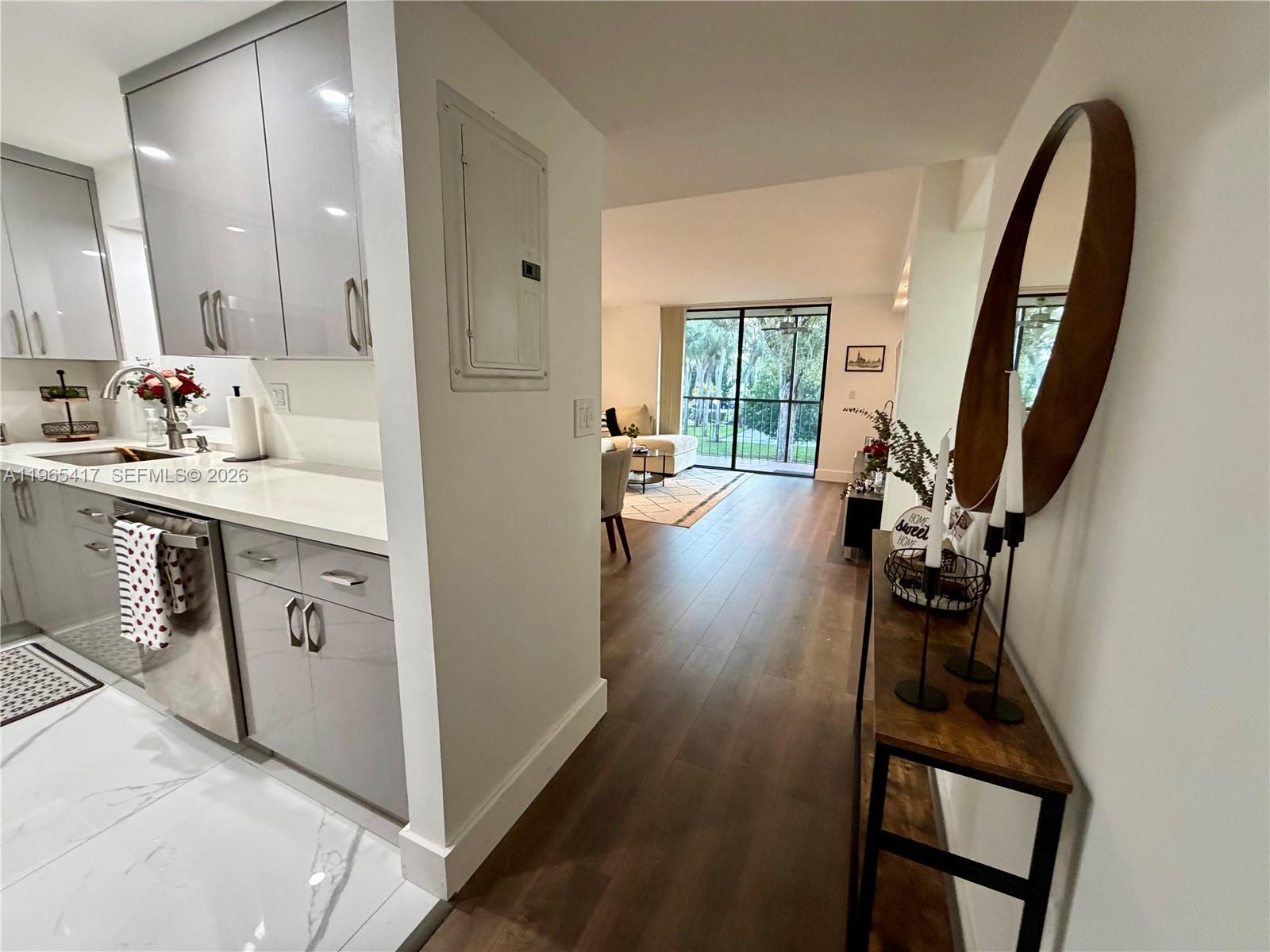 8045 SW 107th Ave #212 Miami, FL 33173