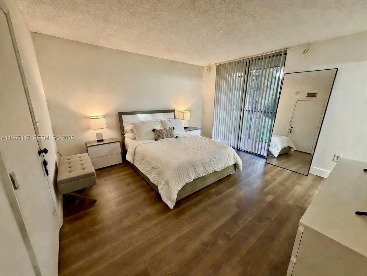 8045 SW 107th Ave #212 Miami, FL 33173