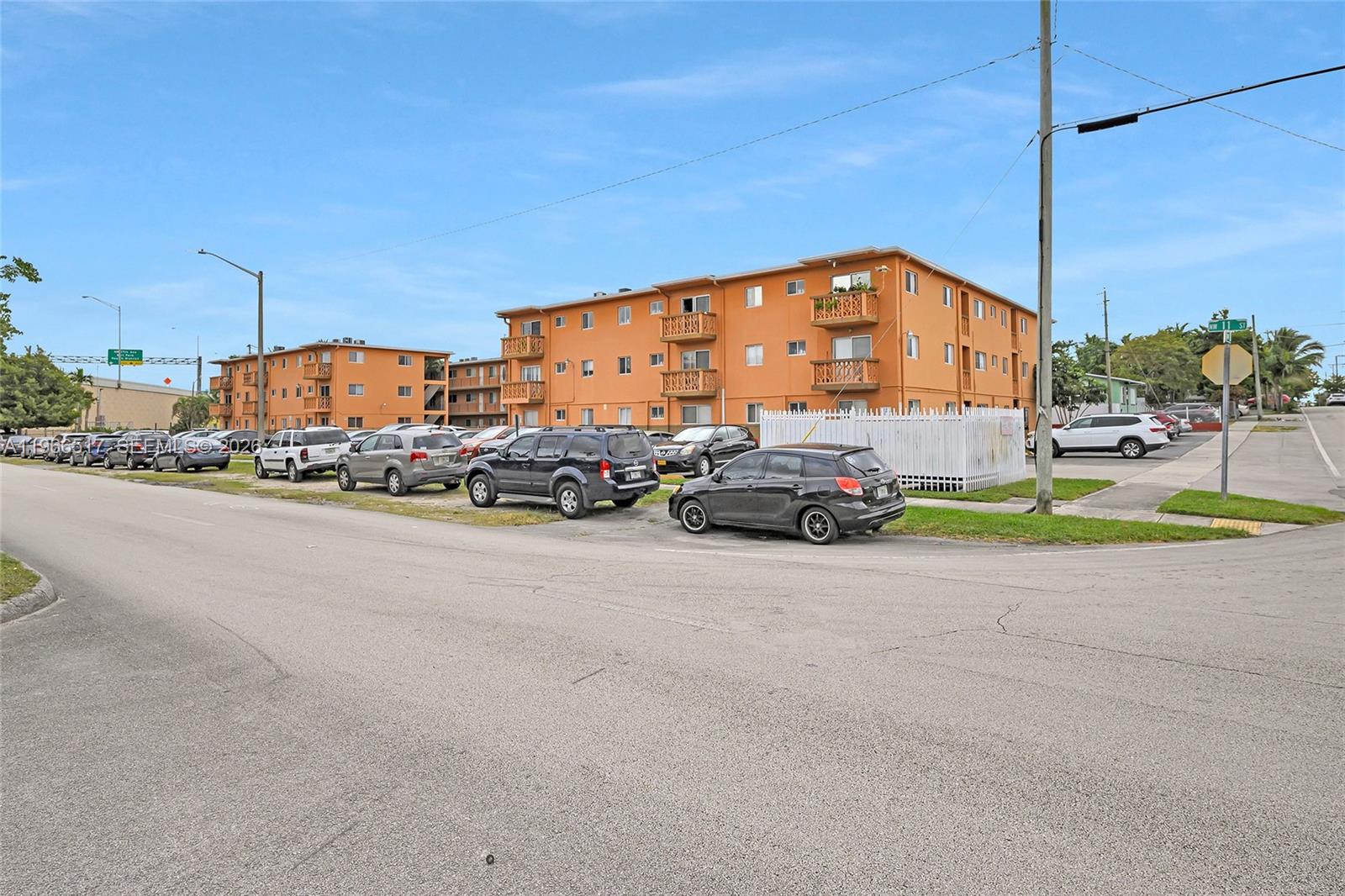 2330 NW 11th St #2 Miami, FL 33125