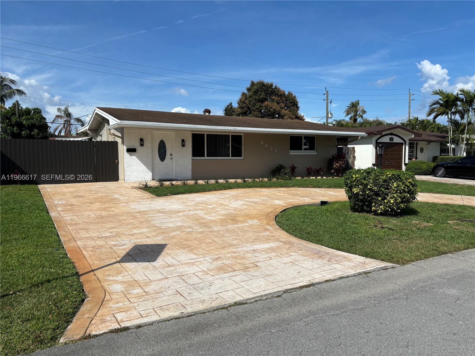 8371 NW 15th Ct Pembroke Pines, FL 33024