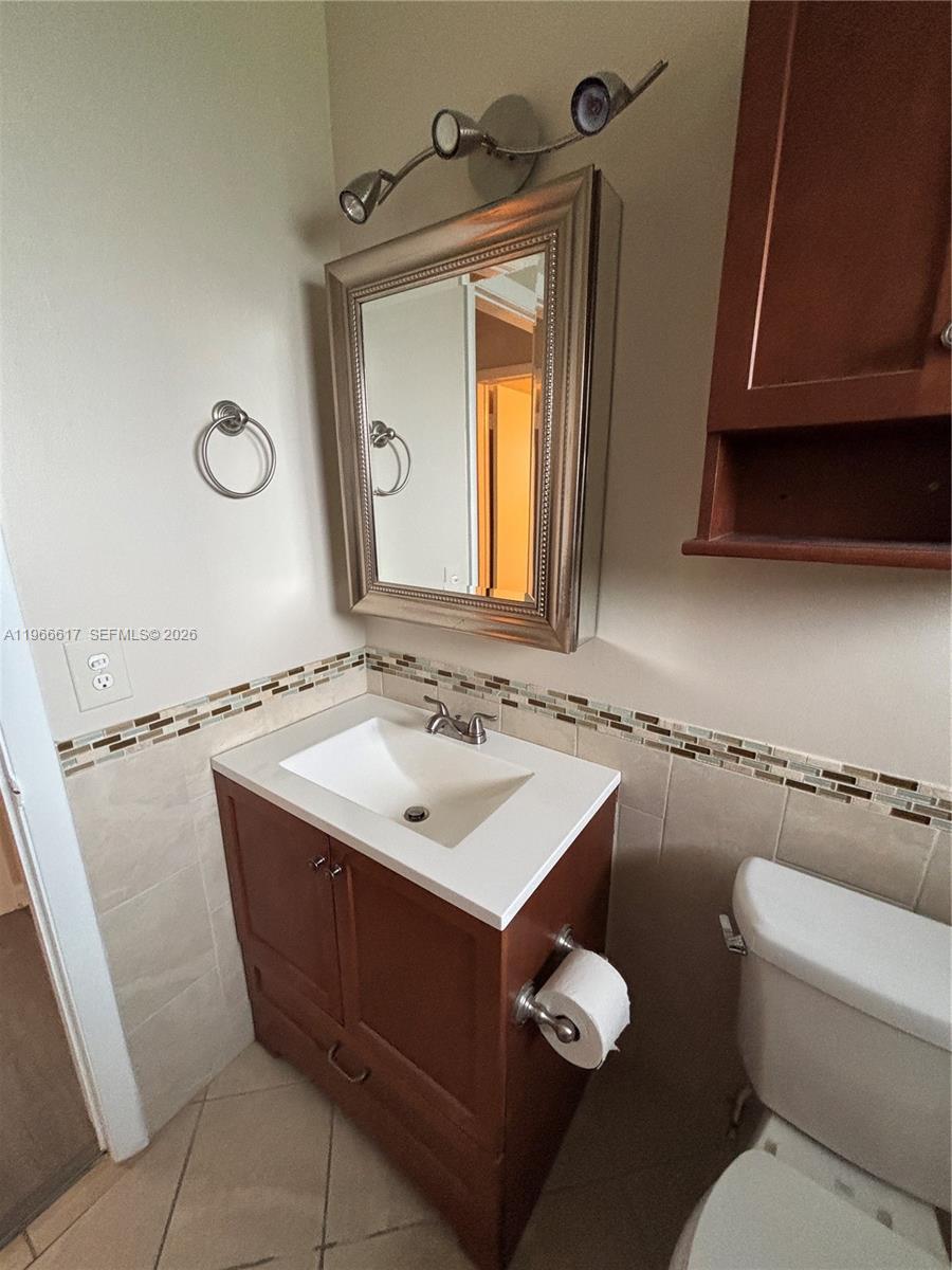 8371 NW 15th Ct Pembroke Pines, FL 33024