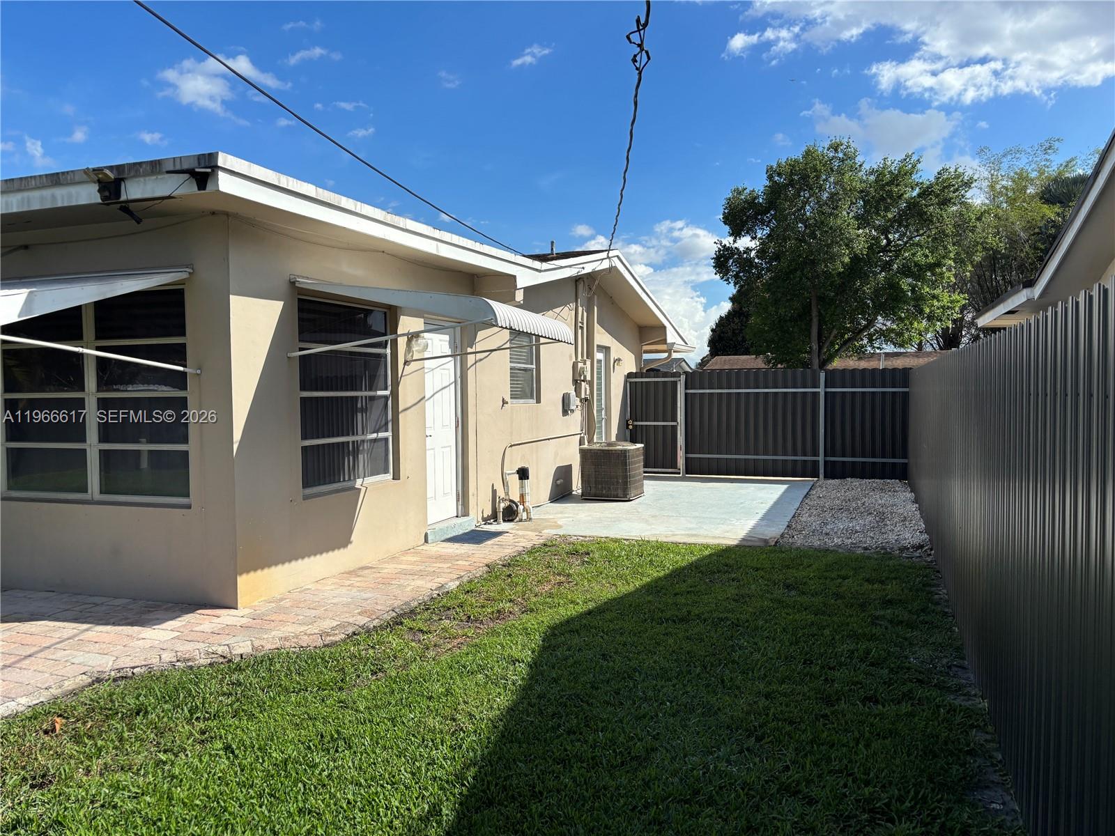 8371 NW 15th Ct Pembroke Pines, FL 33024