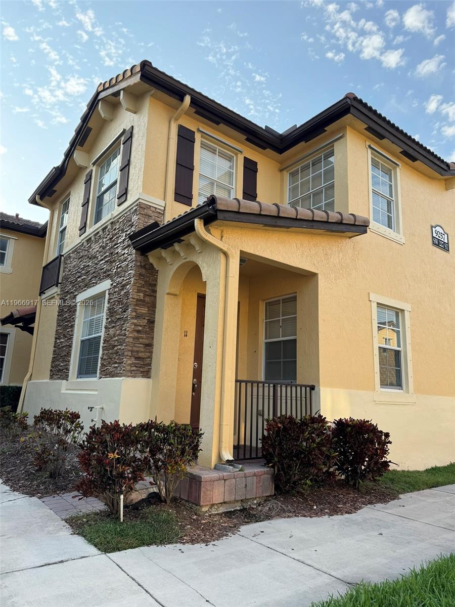 9257 SW 227th St #11 Cutler Bay, FL 33190