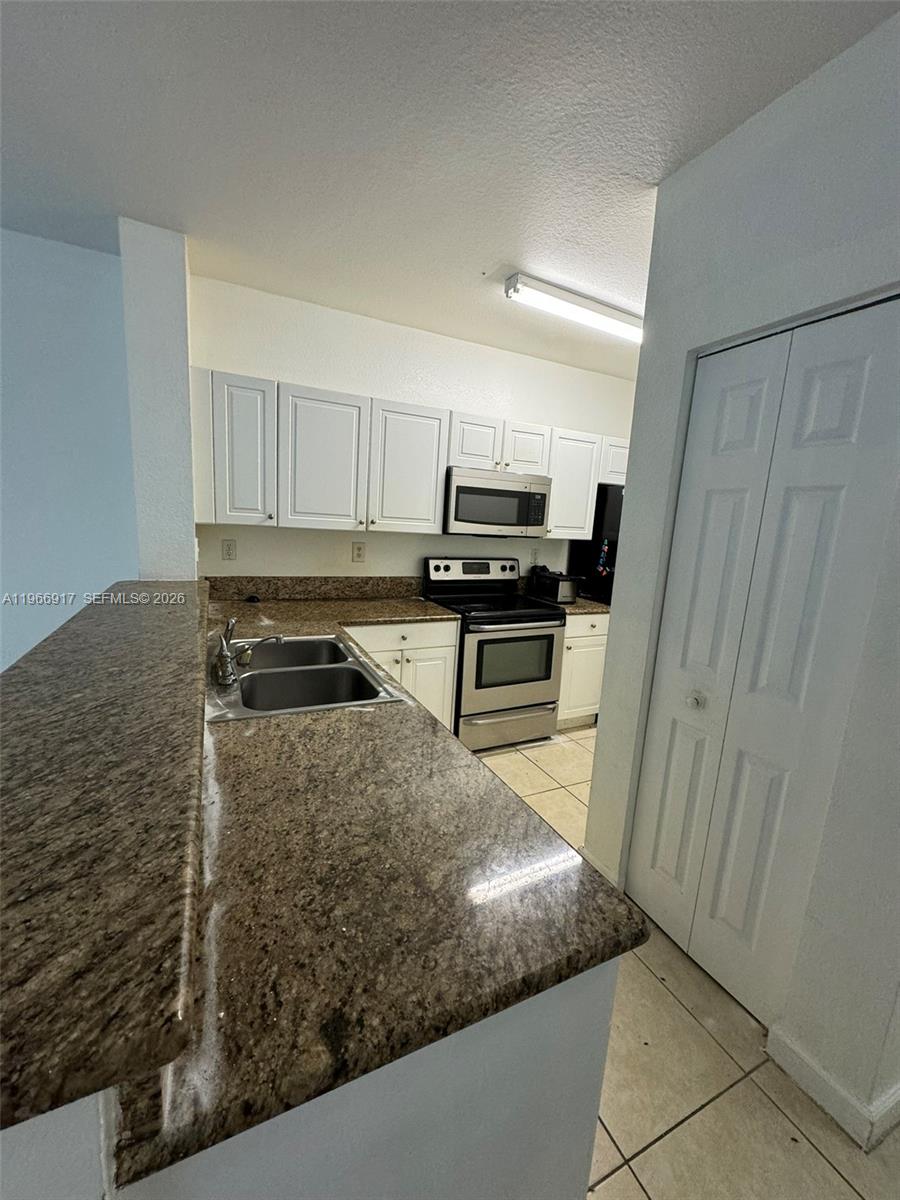 9257 SW 227th St #11 Cutler Bay, FL 33190