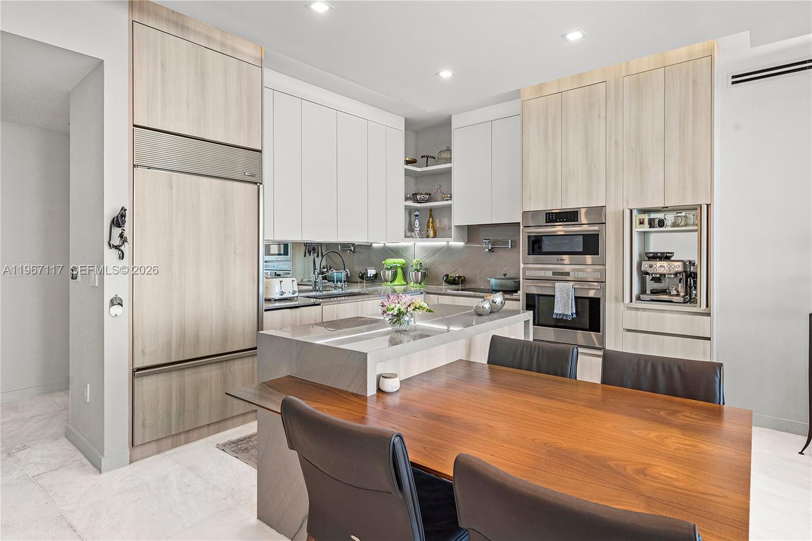 image Paramount Bay9