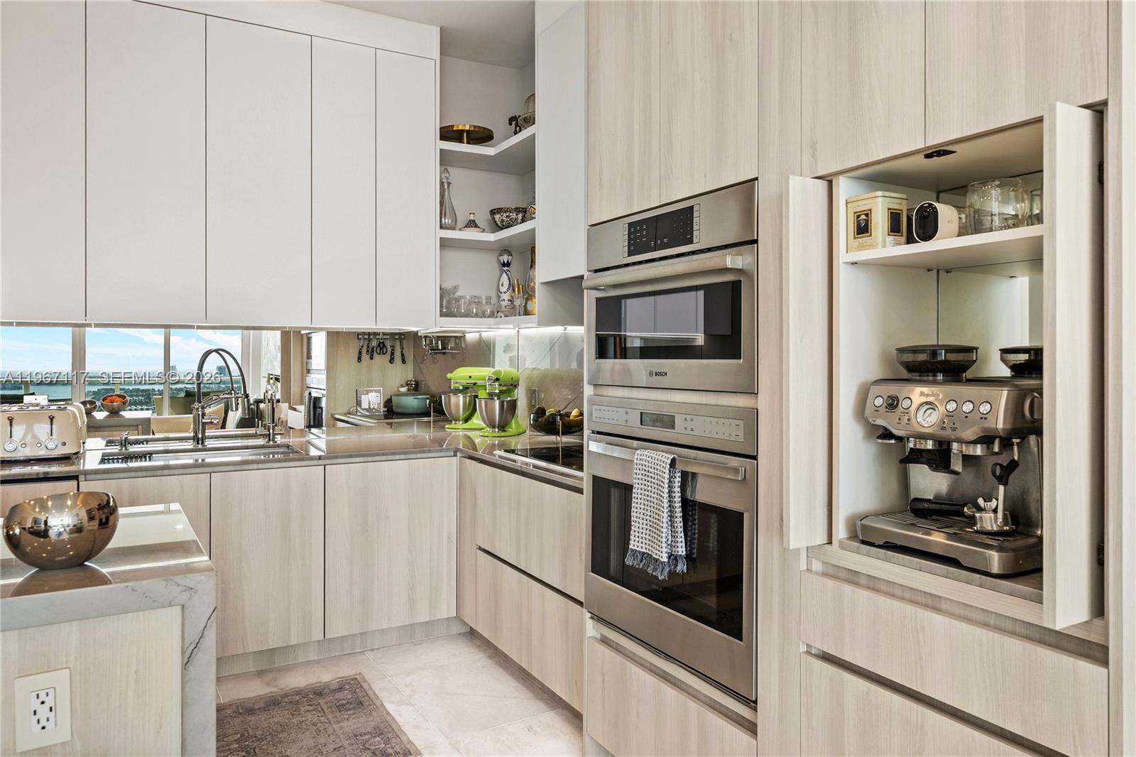 image Paramount Bay12