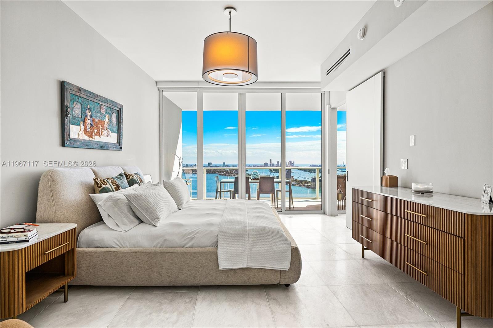 image Paramount Bay15