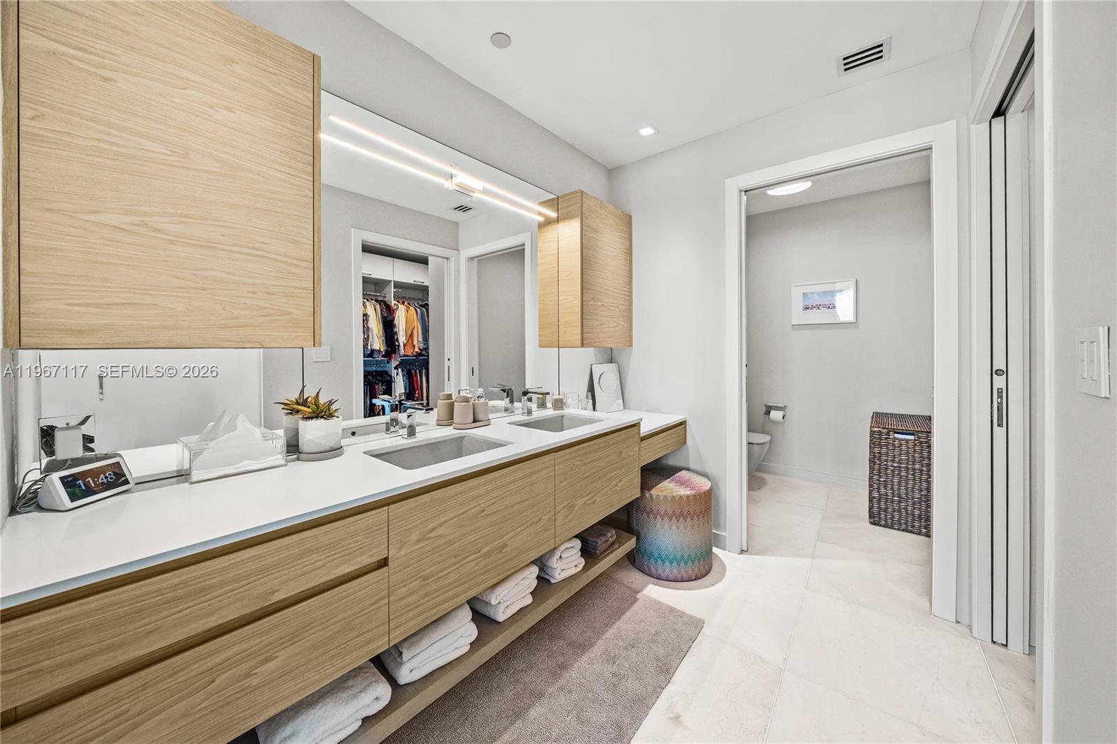 image Paramount Bay17