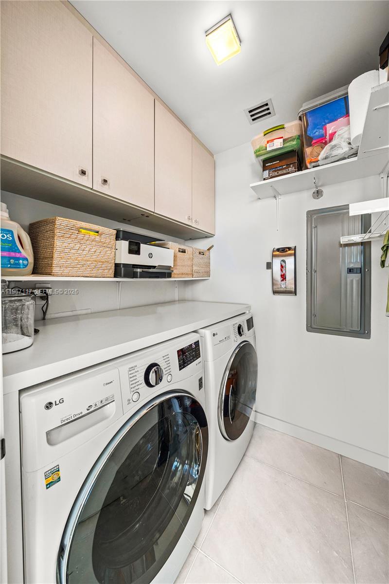 image Paramount Bay26