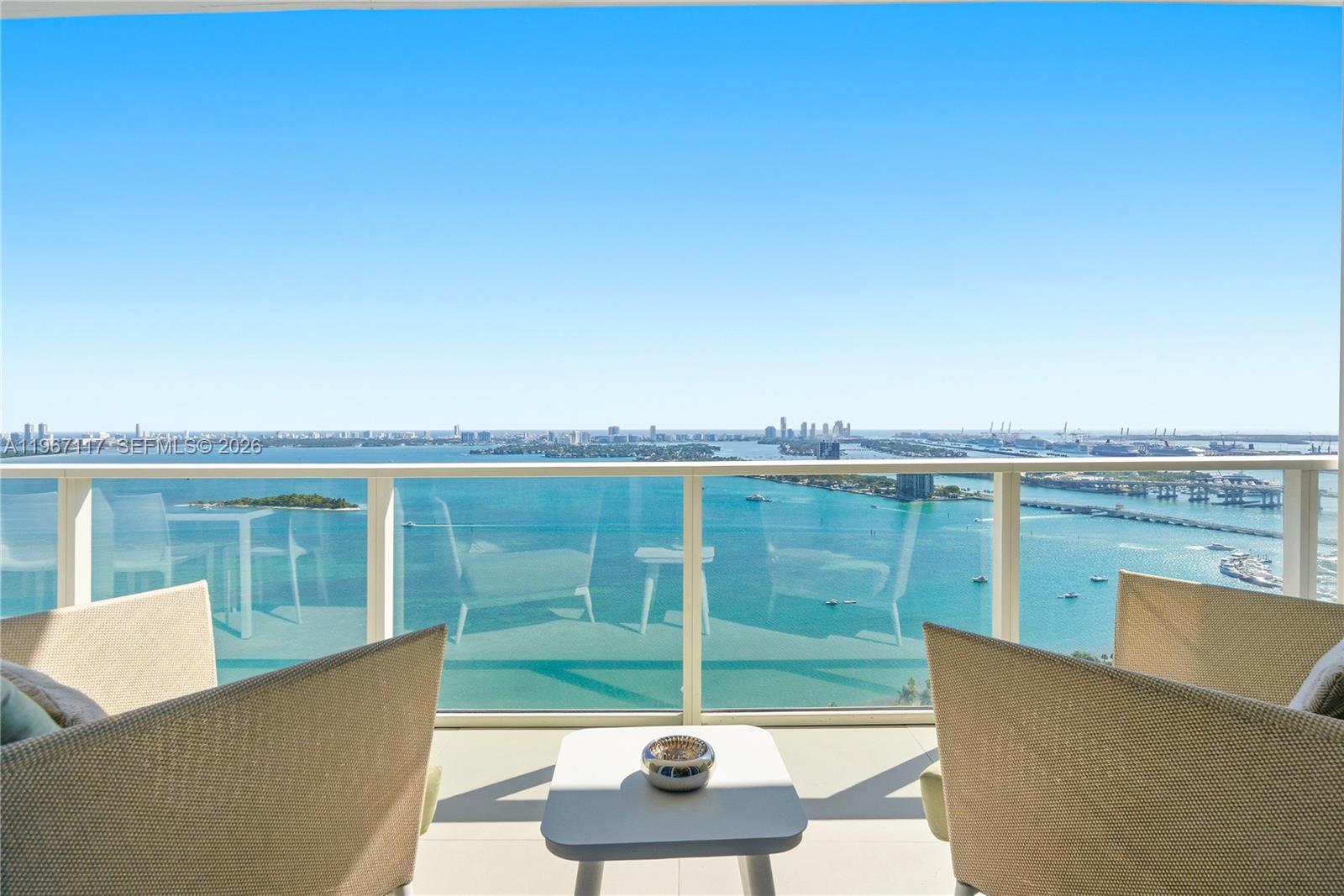 image Paramount Bay4